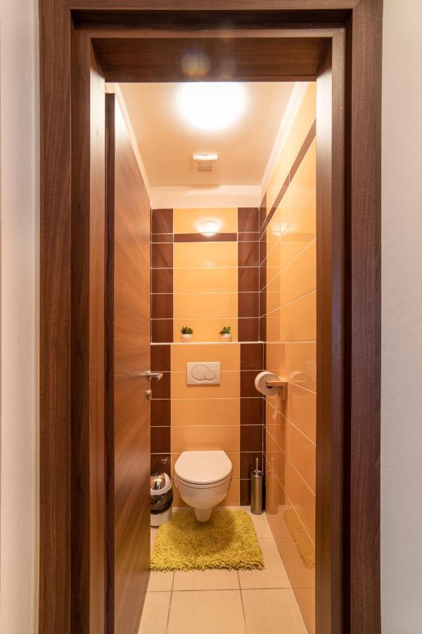 Apartman Tulanie 62 Kamzik Donovaly 2 Izbovy Mezonet Deluxe Parkovanie V Podzemnej Garazi Zdarma Exterior photo